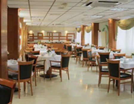 Elpida 3*